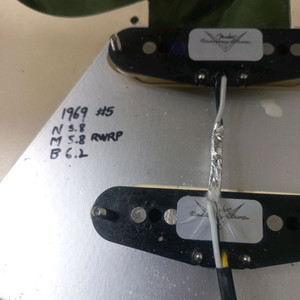 펜더 69 일렉기타 어셈블리