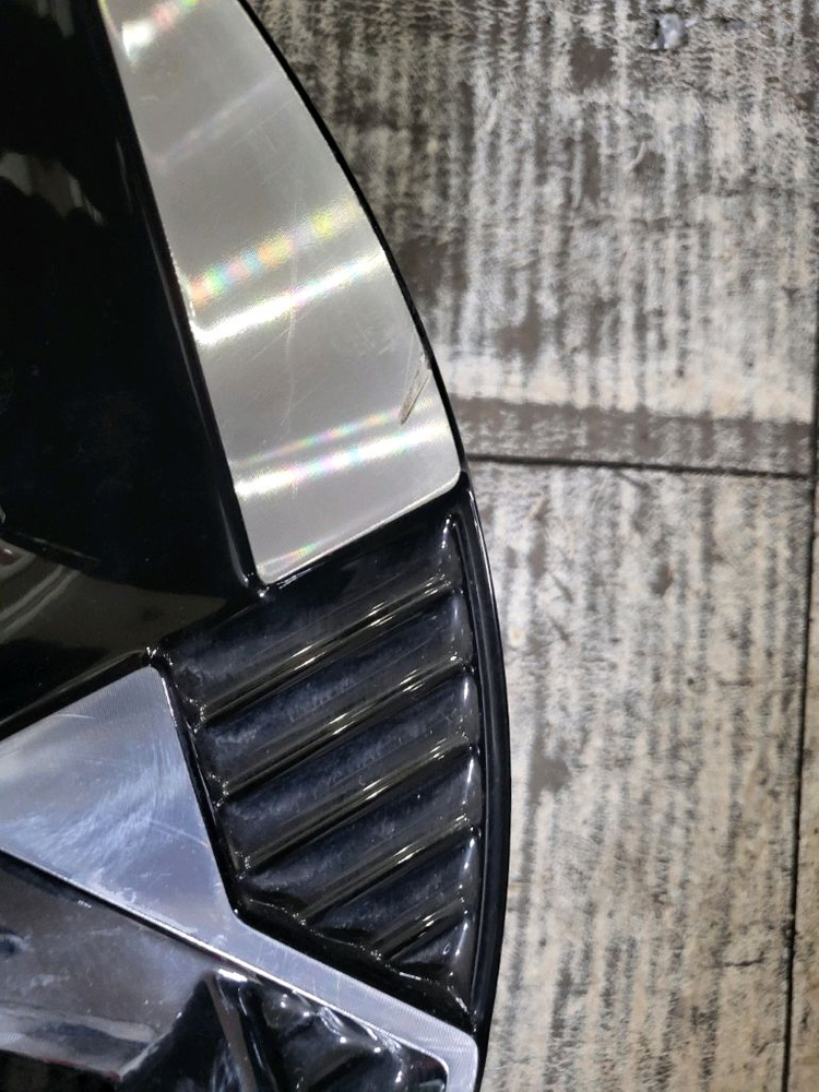 24년 올뉴 더 뉴모닝 16인치 휠 1개 팝니다. 이미지