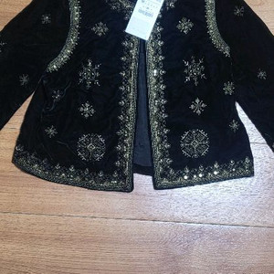 자라 벨벳자켓 새상품