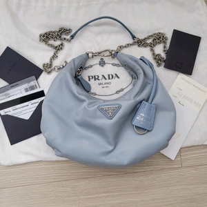 (한정판)프라다 리에디션 2006 나일론백