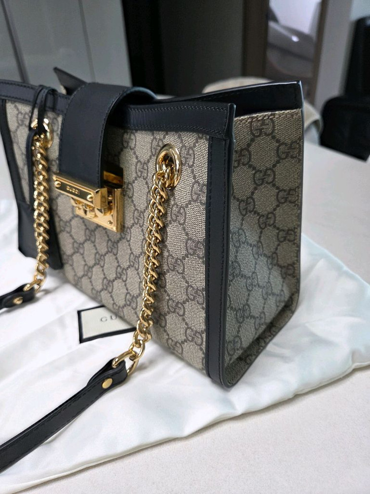 구찌 패드락 GG미듐 숄더백 이미지