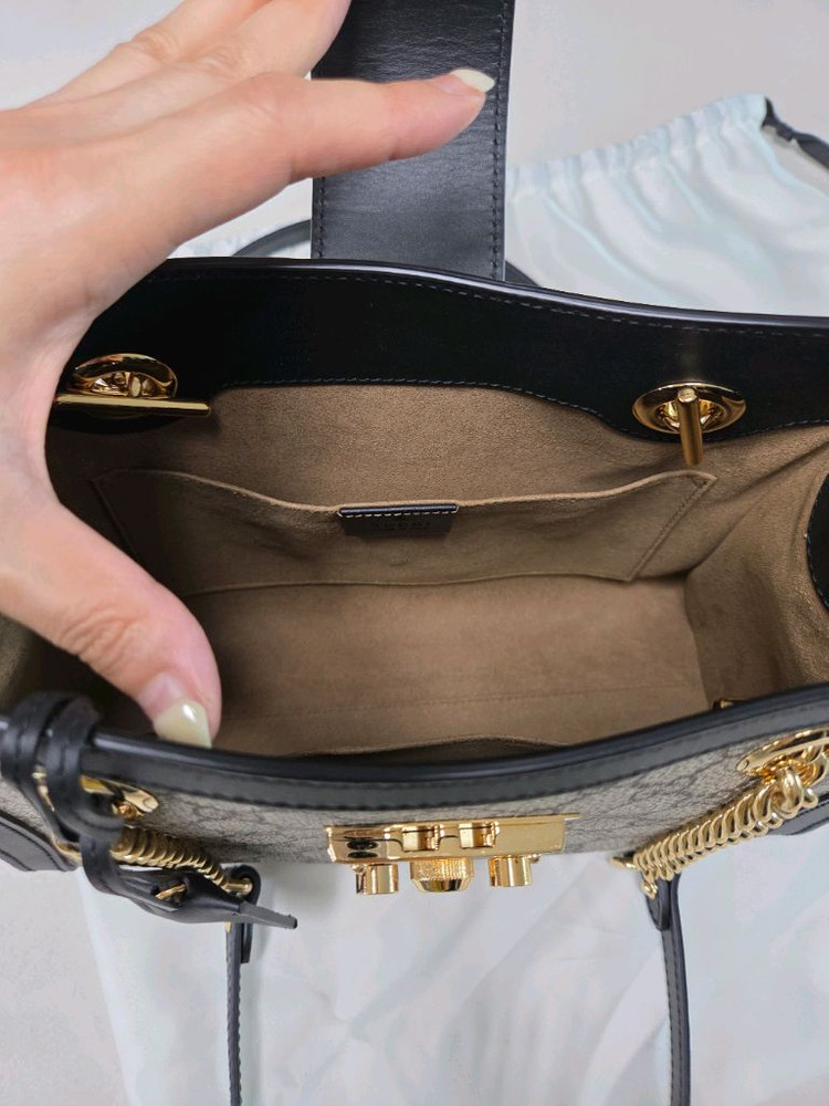 구찌 패드락 GG미듐 숄더백 이미지