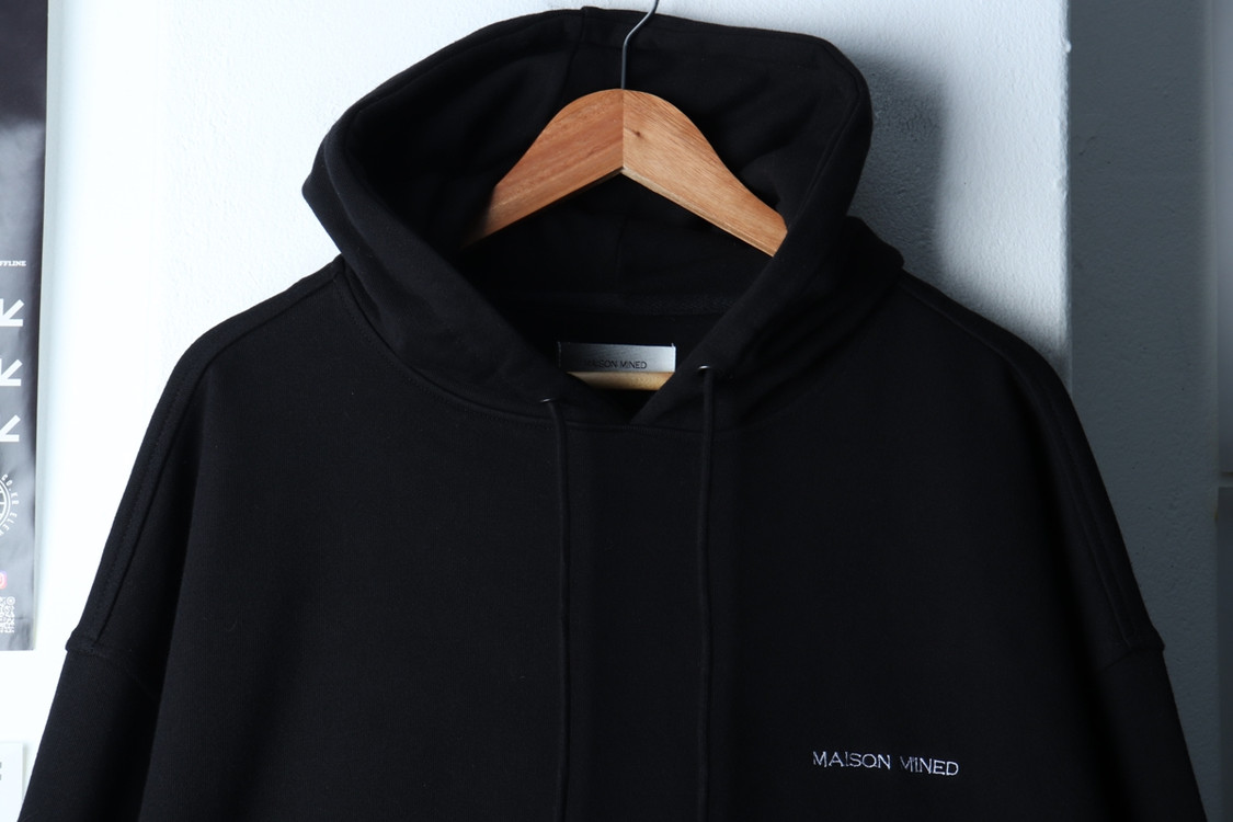 (L-2XL) 메종미네드 후드티셔츠 나비자수 블랙 이미지