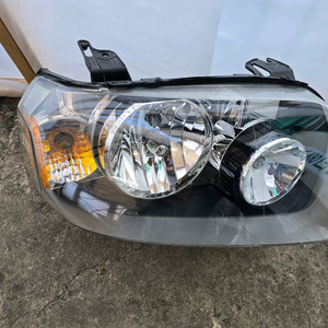 포드 이스케이프 조수석 라이트 이미지