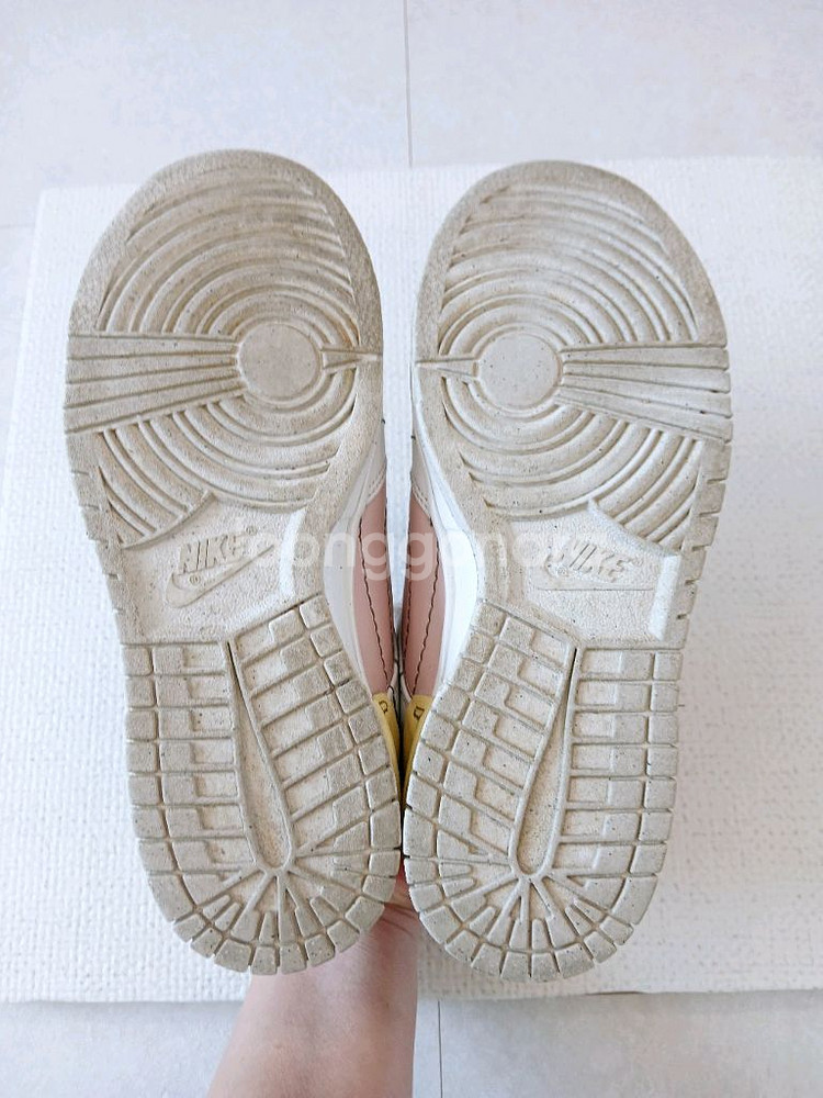 나이키 우먼스 덩크 로우 디스럽트2 (235)--4