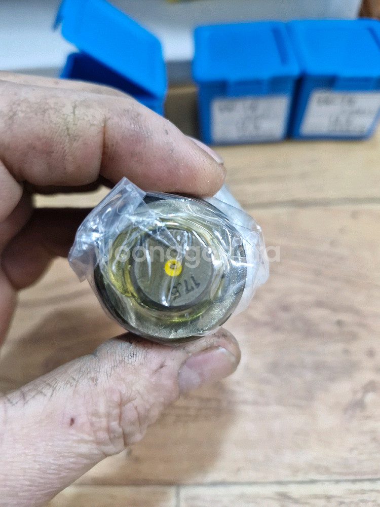 오쿠라유압펀칭기 이즈미다이스 SH70 미사용신품 초경3개일괄--2