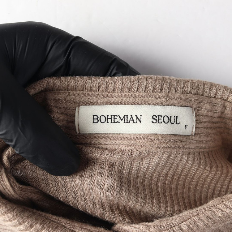 보헤미안서울 브라운 골지 카라 크롭 가디건 티셔츠 이미지