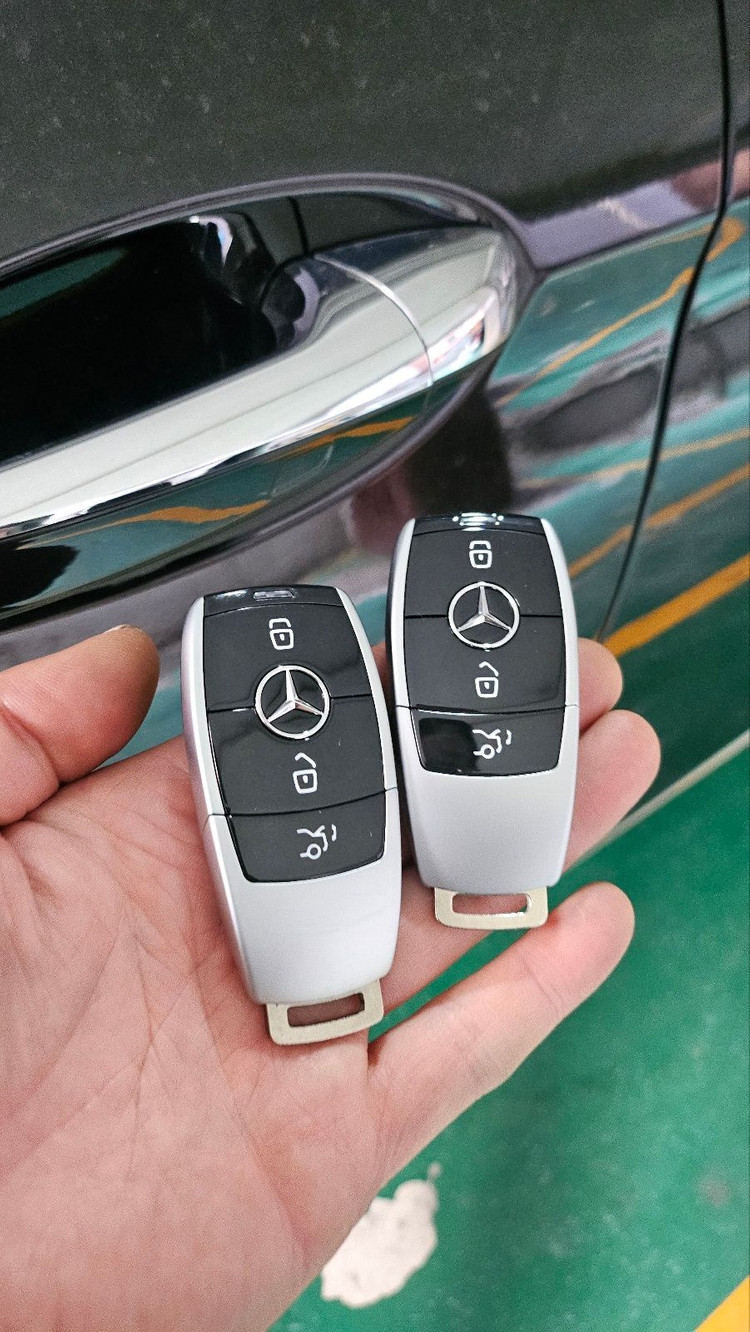 벤츠 원격시동, 중고차에도 설치 가능 차종 상담 진행합니다--1