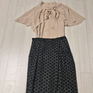 TIME 타임 포스트모던 서클 레이스 배색 미디 스커트