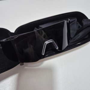 카본 프레임 스포츠 고글 톰디어 리얼카본 블랙 고글 선글라스