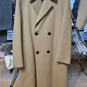 타임옴므 캐시미어 더블브레스트 롱코트 95~100사이즈 팝니다.