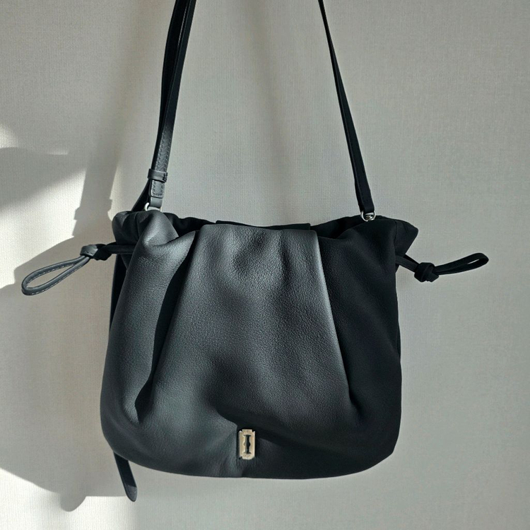 분크 토크 클라우드 드로우스트링 스몰 Black 새상품--1