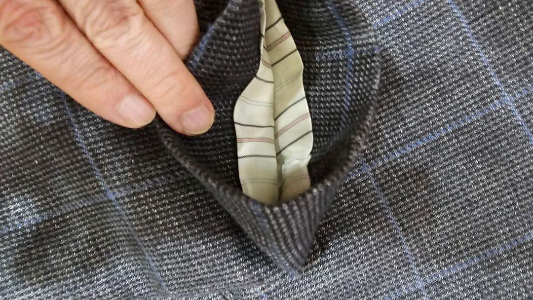 폴로 글렌체크 린넨 100프로 소재 36S(95정사이즈) 팝니다.--4