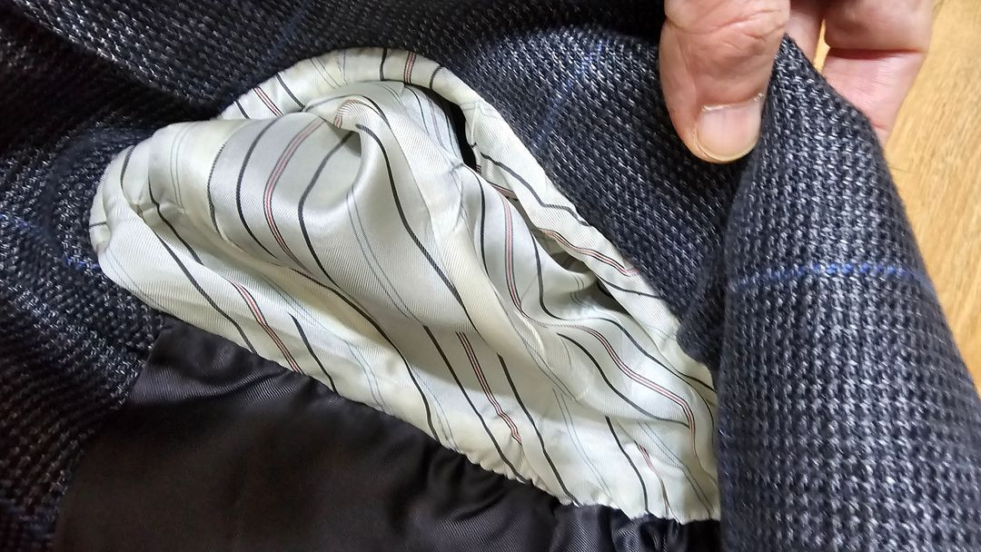 폴로 글렌체크 린넨 100프로 소재 36S(95정사이즈) 팝니다.--5