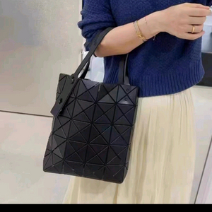 바오바오 토트백 팝니다
