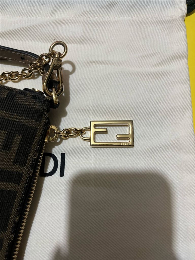FENDI 펜디 바게트 파우치--5