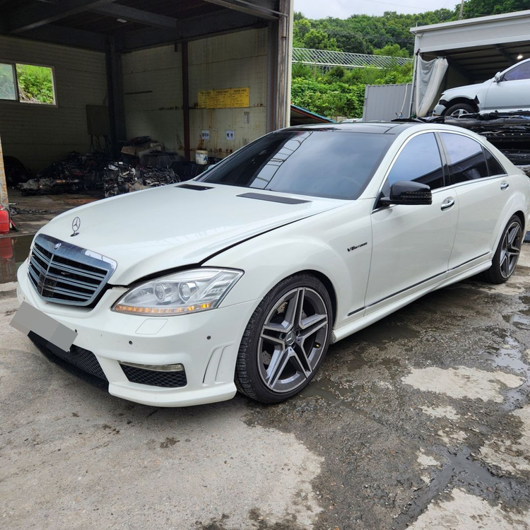 벤츠 S500 w221 5.5 가솔린 191511 2008년 309,487km 관련 부품 판매합니다--2