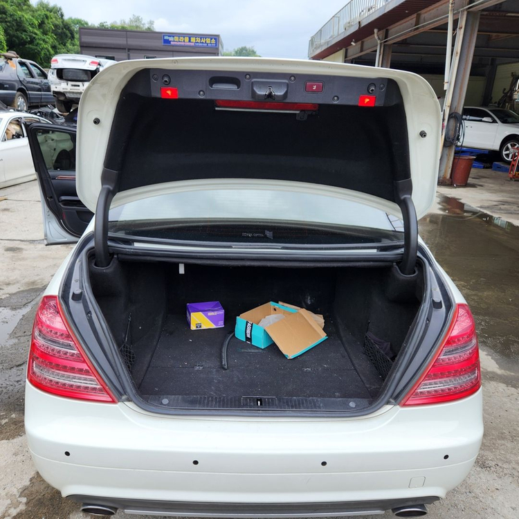 벤츠 S500 w221 5.5 가솔린 191511 2008년 309,487km 관련 부품 판매합니다--4