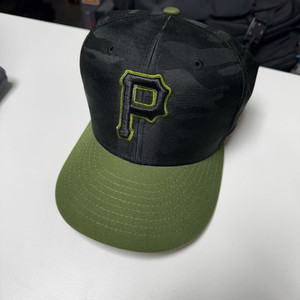 [1회 착용] 뉴에라 59fifty 피츠버그 카모 (60.6cm 7/8)