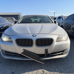 BMW 520 F10 2013년 Y57999 분해 판매합니다