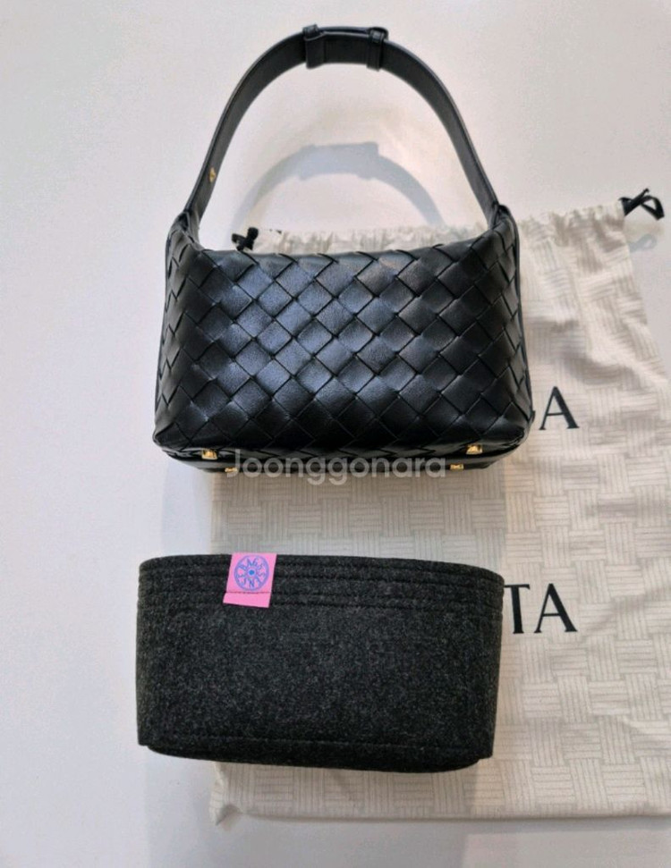 보테가베네타 미니월리스 판매해요--1