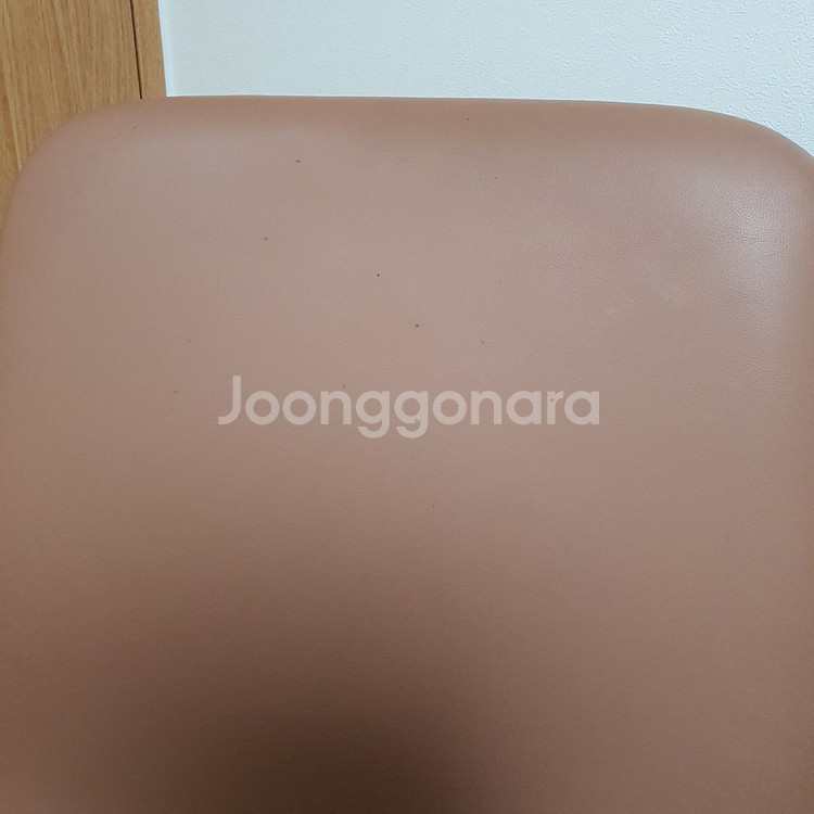 까사미아 식탁 세라믹 테이블 부엌 대리석 책상 한샘 리바트 까레클린트 카레클린트 래디쉬 세라믹 원형 테이블과 의자--7