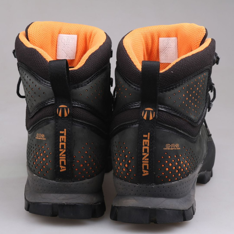 테크니카 포지GTX 등산화 판매합니다.(uk6,250)6121--5