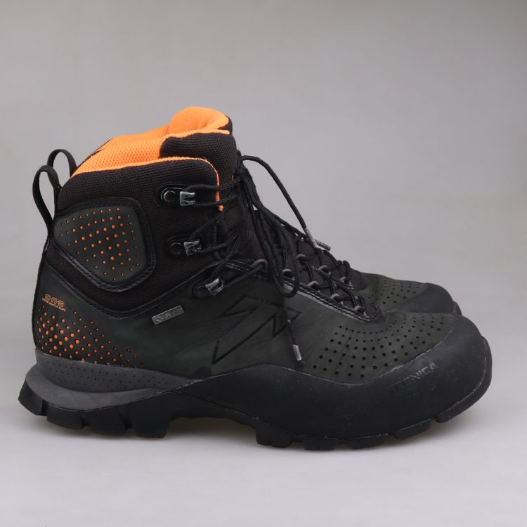 테크니카 포지GTX 등산화 판매합니다.(uk6,250)6121--3