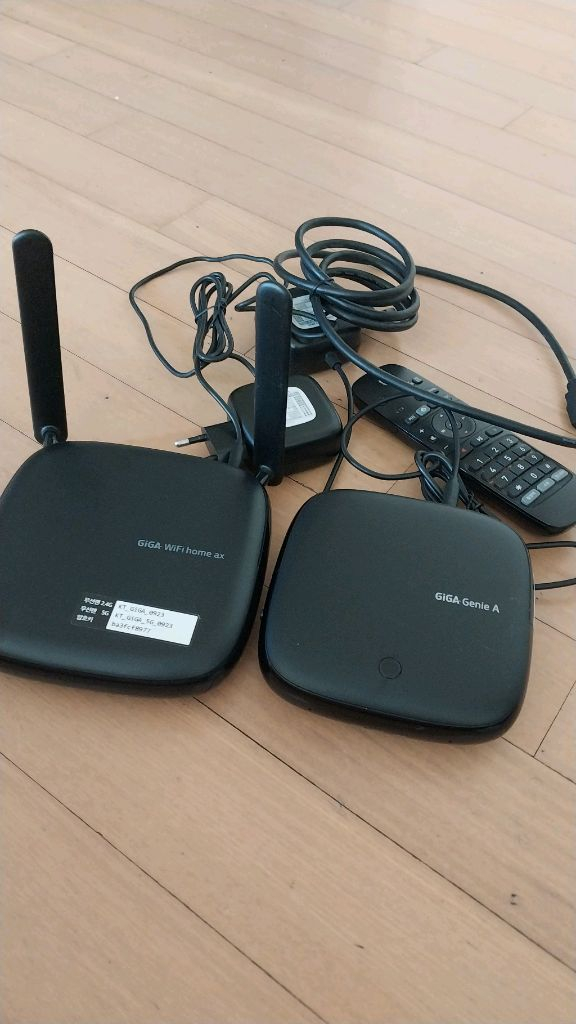 kt 기가지니 셋탑박스 세트..a급 이상.--1