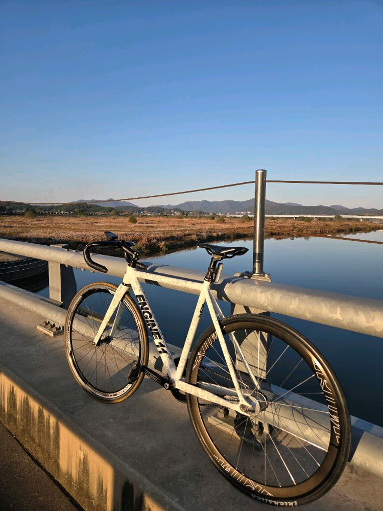 엔진11 헌터브로스v2 이미지