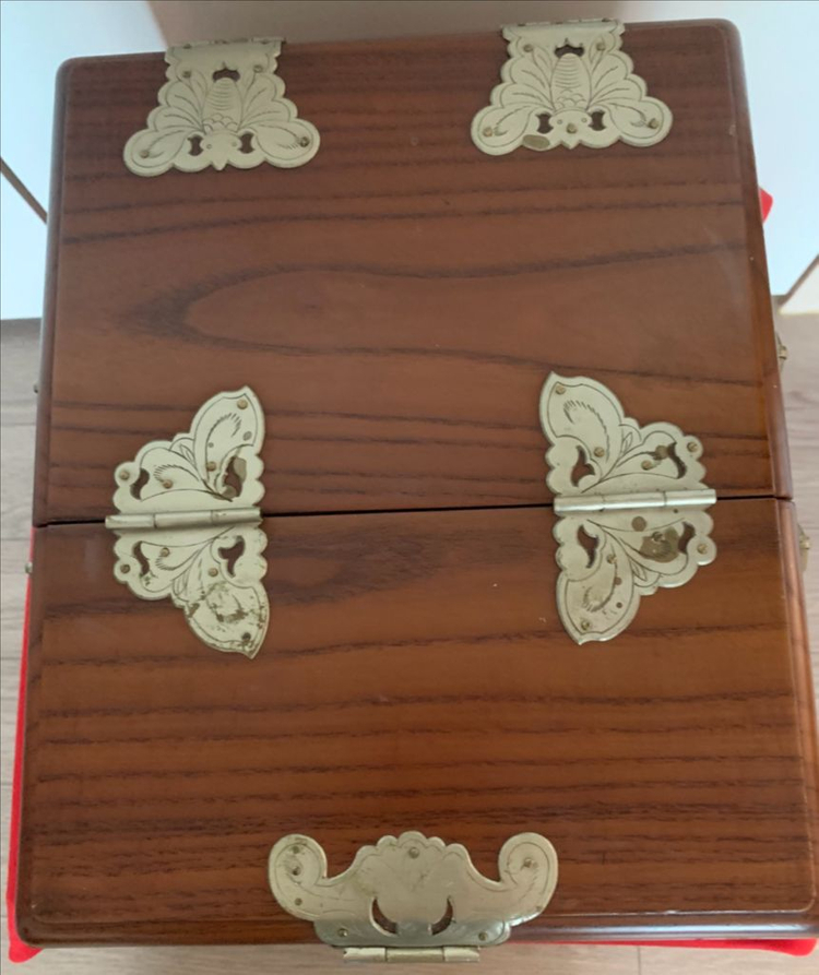 고가구 전통 경대 거울 서랍장 이미지