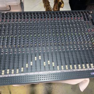 사운드크래프트 라이브 3/2 믹서기