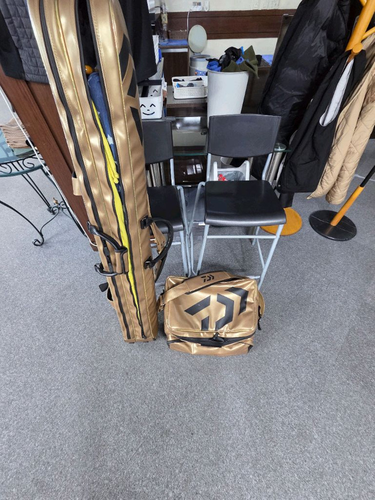 중층 낚시용품 일괄합니다. 이미지