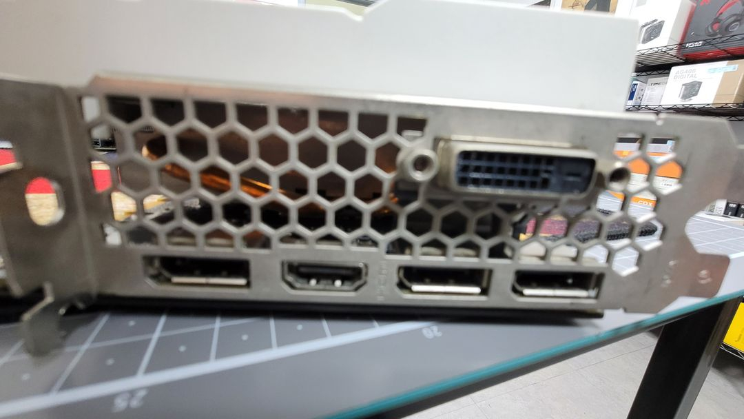 gtx1070 고장품 2개 팝니다. 각개가능--5