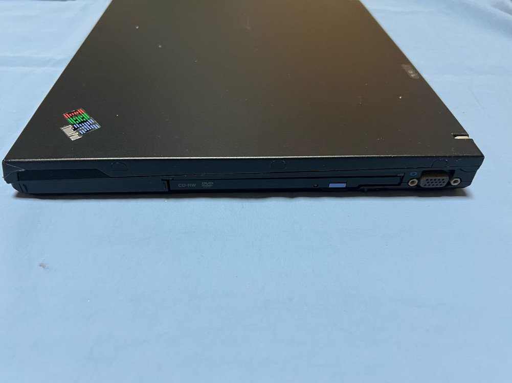 IBM ThinkPad T42 노트북 판매합니다. 이미지