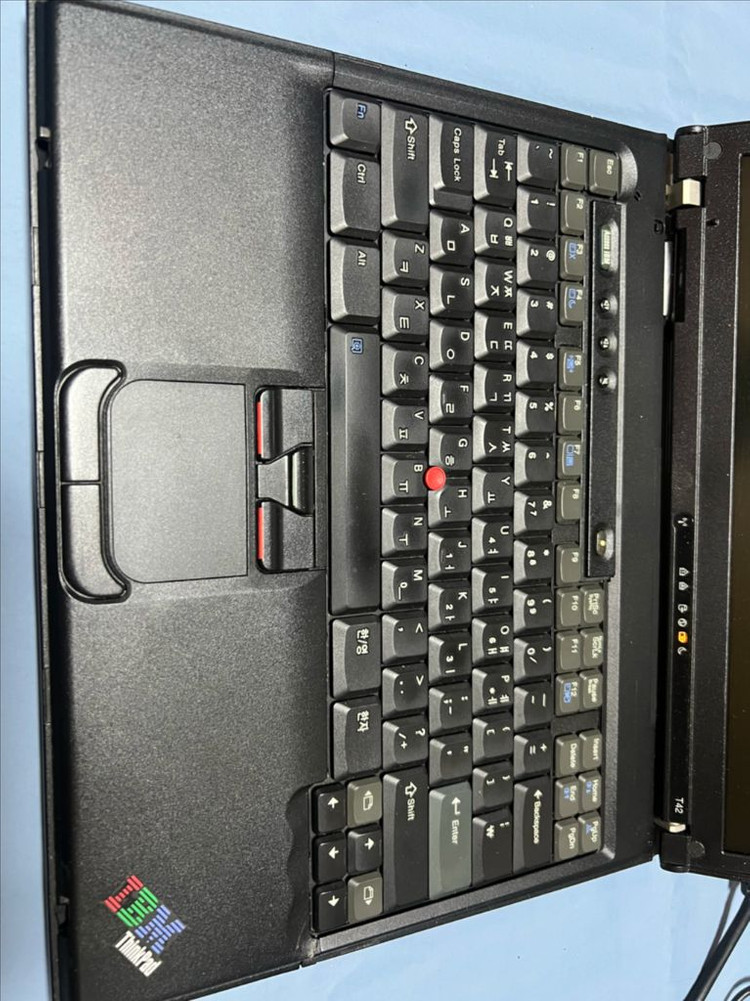 IBM ThinkPad T42 노트북 판매합니다. 이미지