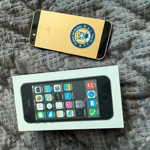 아이폰 4s 골드에디션 이미지