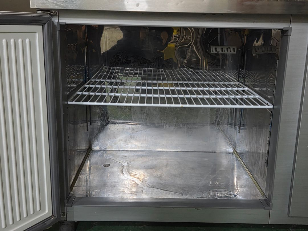 유니크 1200 테이블 냉장고--2