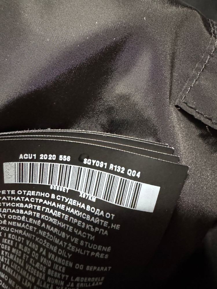 프라다 리나일론 삼각로고 패딩 다운 재킷 54사이즈 SGY091 블랙--5