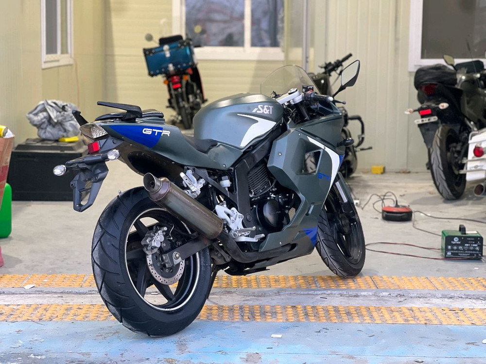 코멧125R/14년식/1만키로/125만원/상태굿 이미지