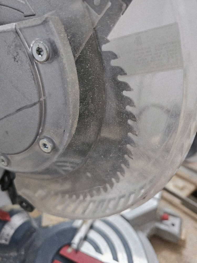 보쉬 충전18V 전문가용 슬라이딩 각도절단기 이미지