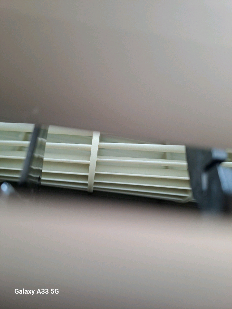 LG13평. 벽걸이 냉난방기 이미지