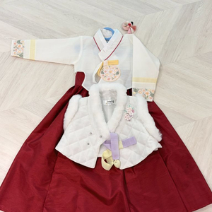 [반값택포] 아가명주 동백당의 어린이 한복세트팝니다 (한복털조끼, 머리핀 포함)