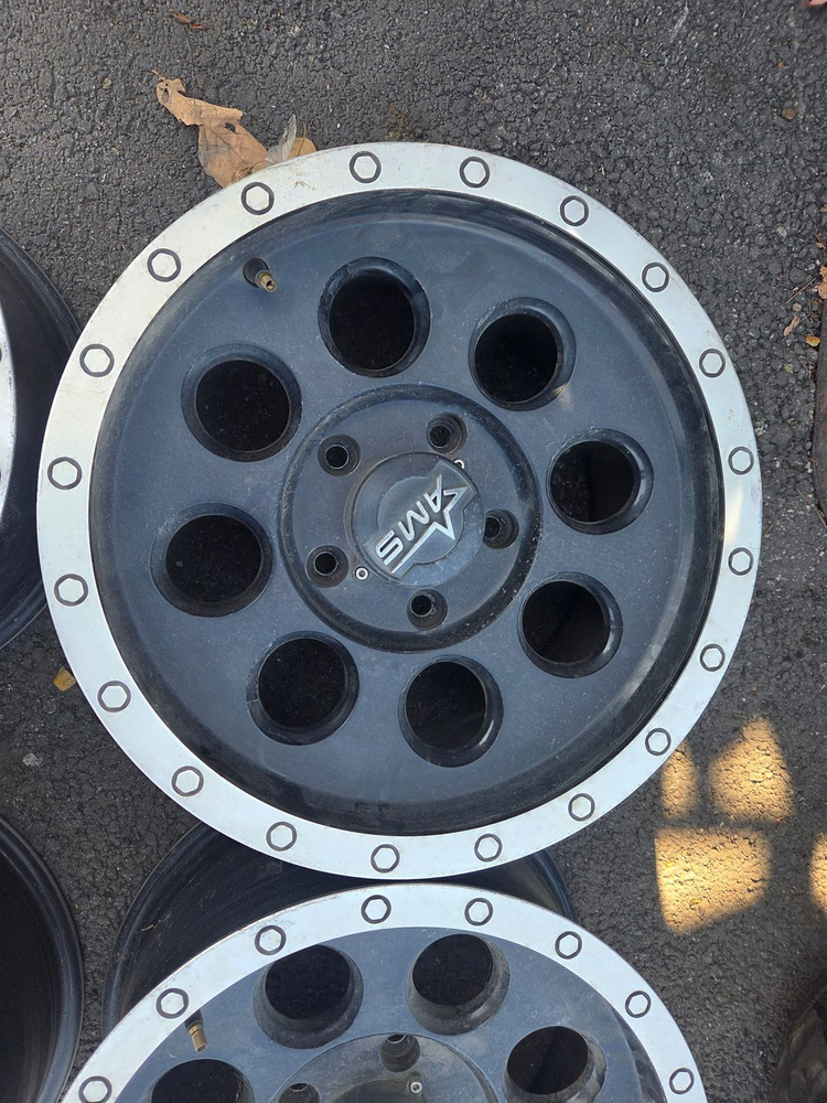 쌍용PCD 바자 16인치 휠 판매합니다.--2