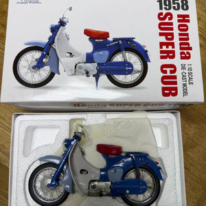 ebbro 1958 혼다 슈퍼커브 다이캐스트 피규어 1/10