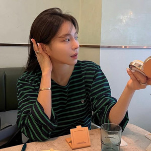 ceec스트라이프 티셔츠