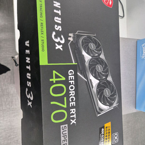 4070 SUPER 그래픽카드 + 8GB 메모리 세트