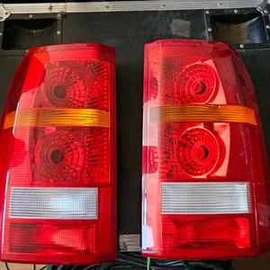 랜드로버 디스커버리3 SUV 순정 후미등 세트