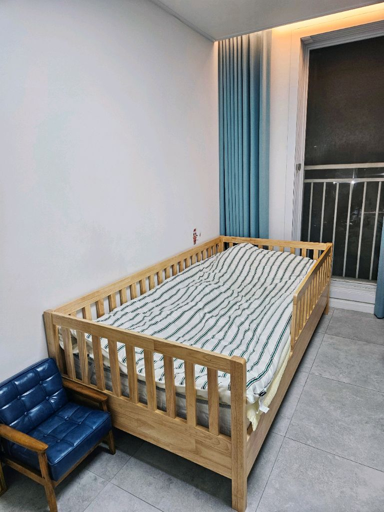 원목 어린이 침대 가드형 싱글 침대--1