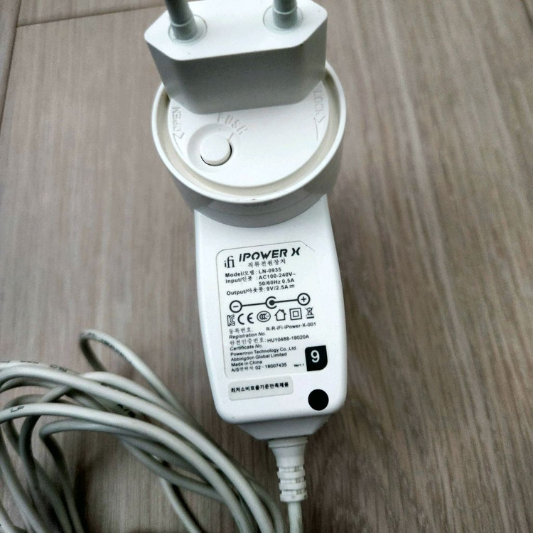 Ifi audio ipowerx 어댑터 DC9V 이미지